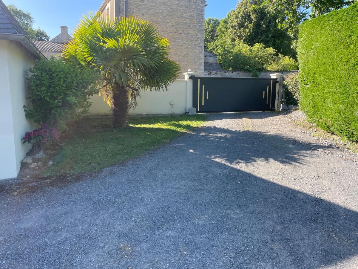 Le Doux Refuge Bed & Breakfast Esquay-sur-Seulles Exterior photo