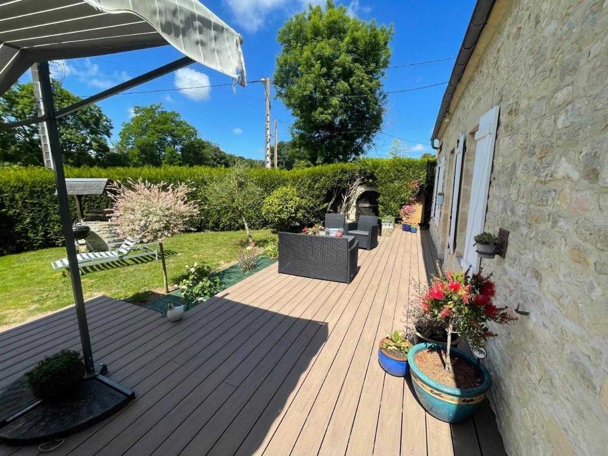 Le Doux Refuge Bed & Breakfast Esquay-sur-Seulles Exterior photo
